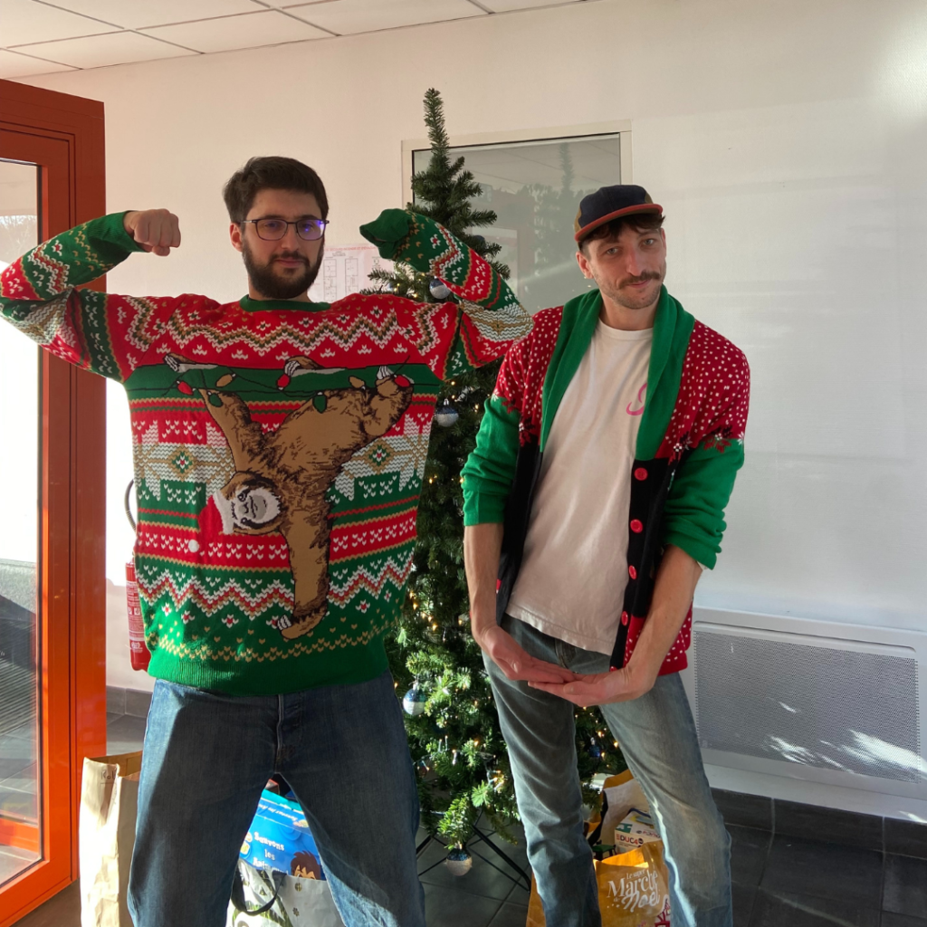 photo collaborateurs pulls de noël 